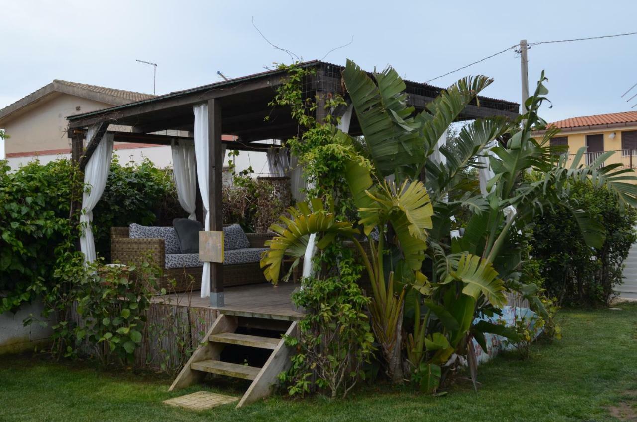 サンタ・マリア・デル・フォカッロ Floripa Surf House Bed & Breakfast エクステリア 写真